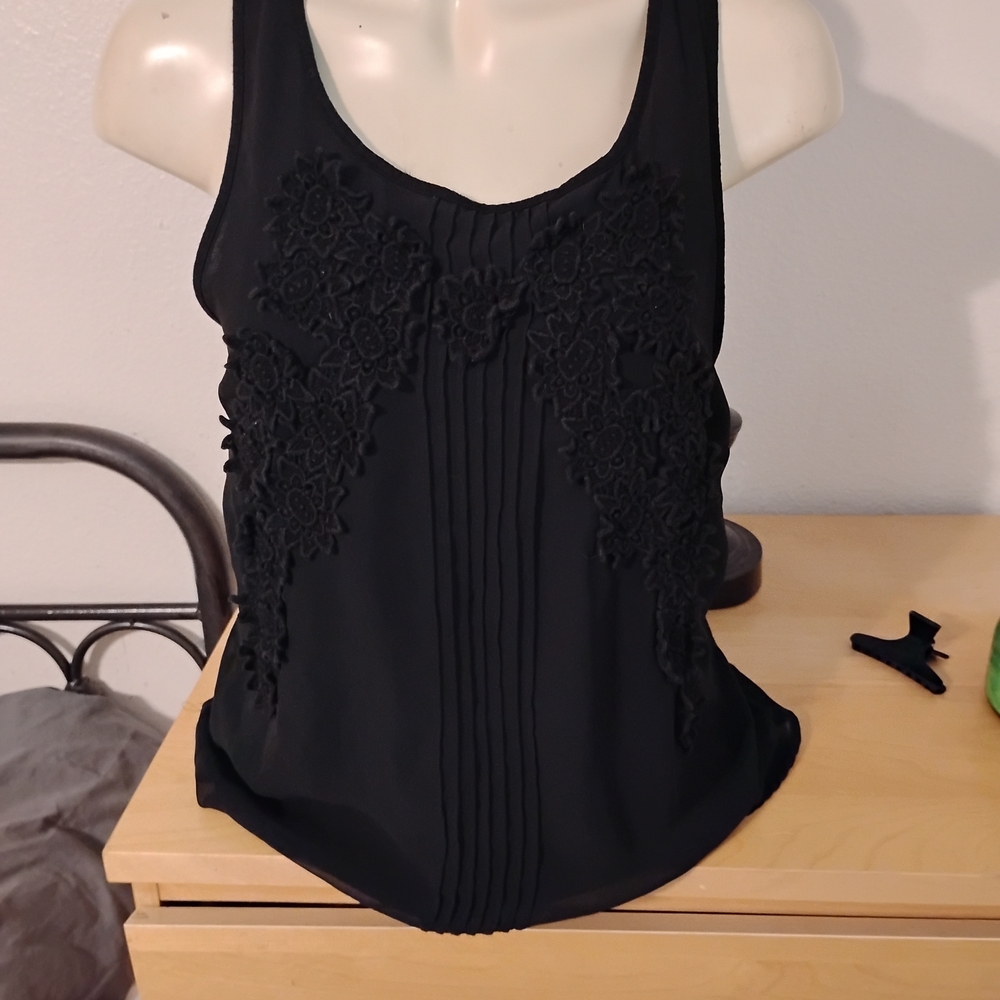 LC Lauren Conrad Black Sleeveless Floral Appliqué Blouse